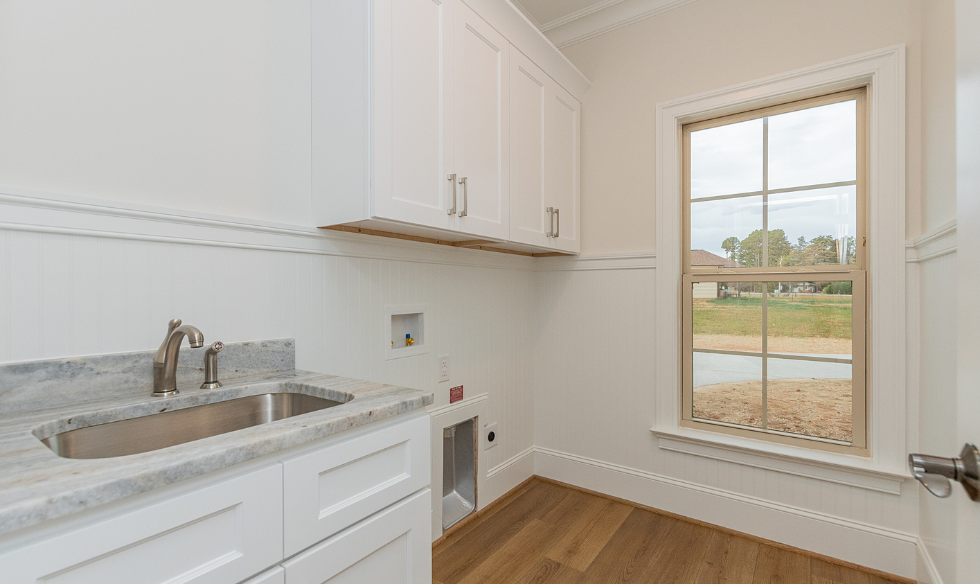 The Grande II Laundry Room