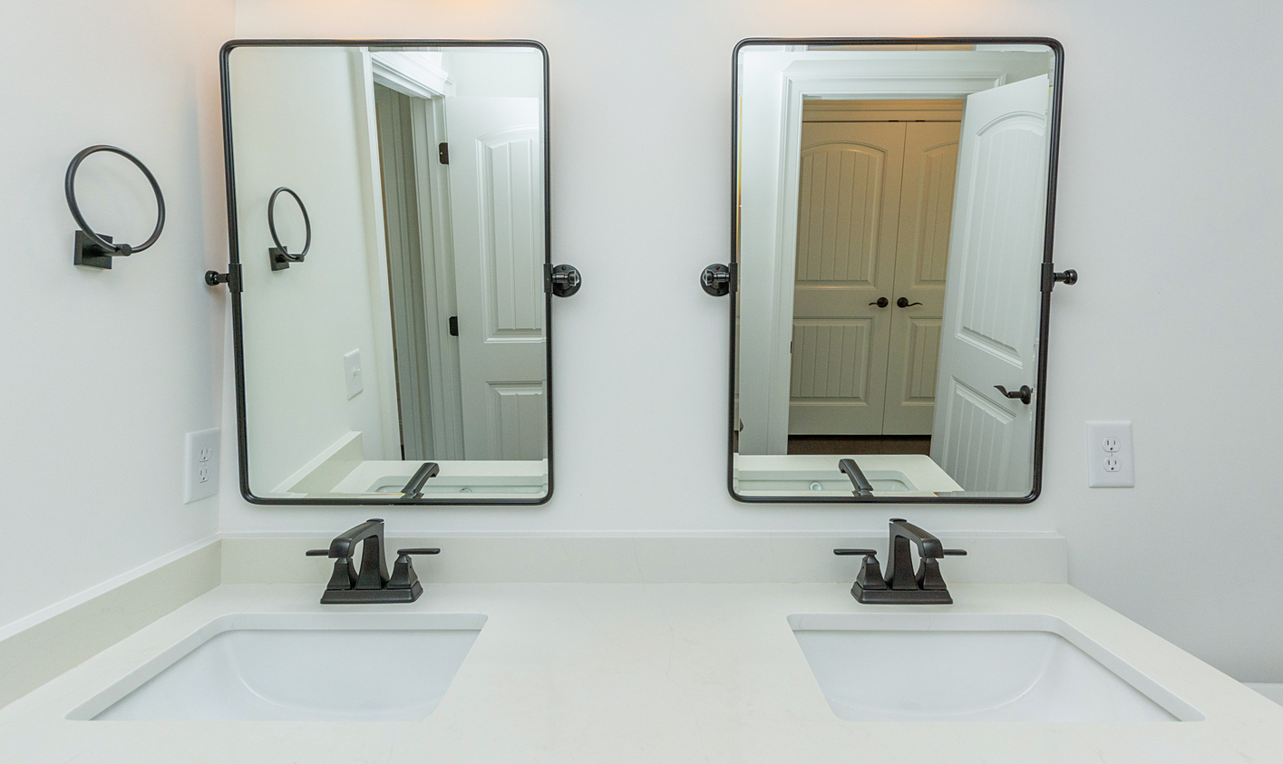 The Oak II Bath