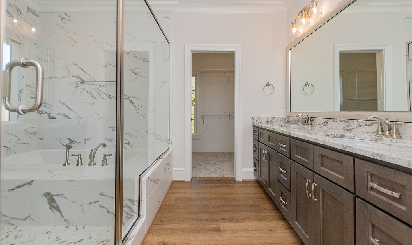 The Country I Master Bathroom