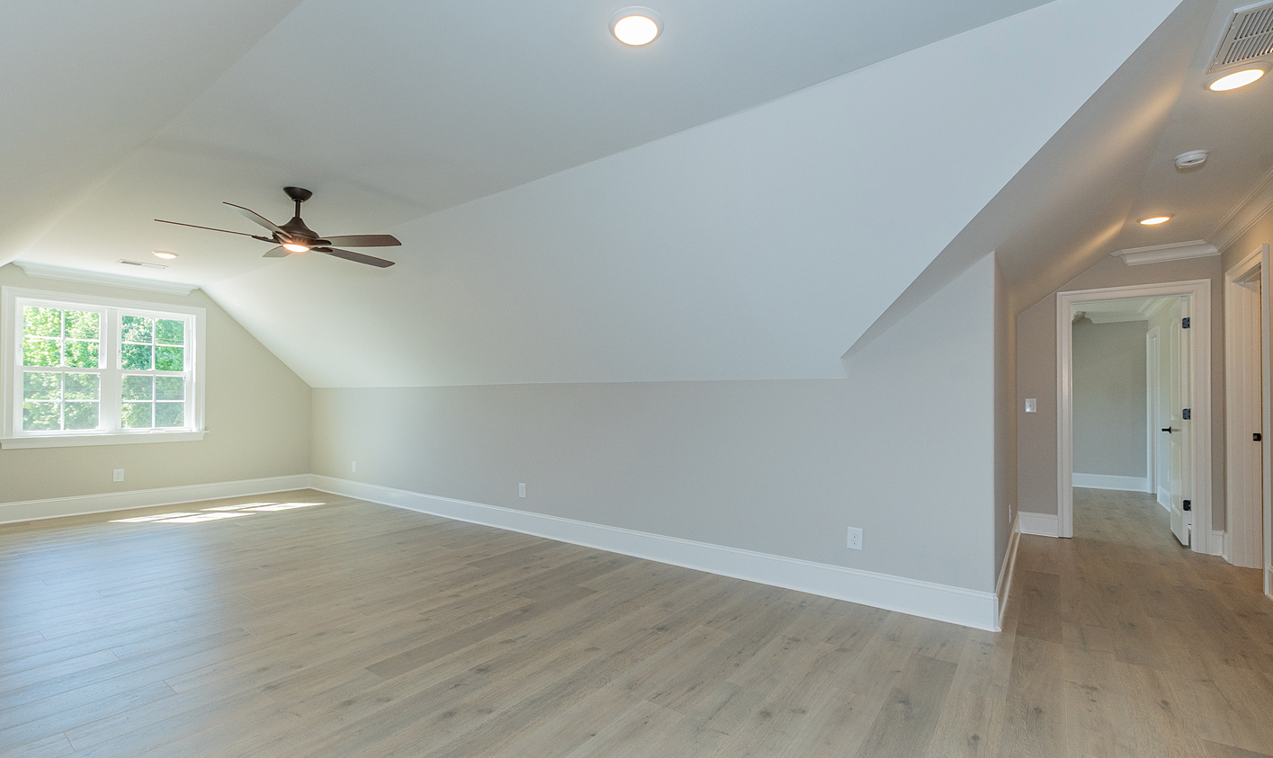 The Leaf III Bonus Room